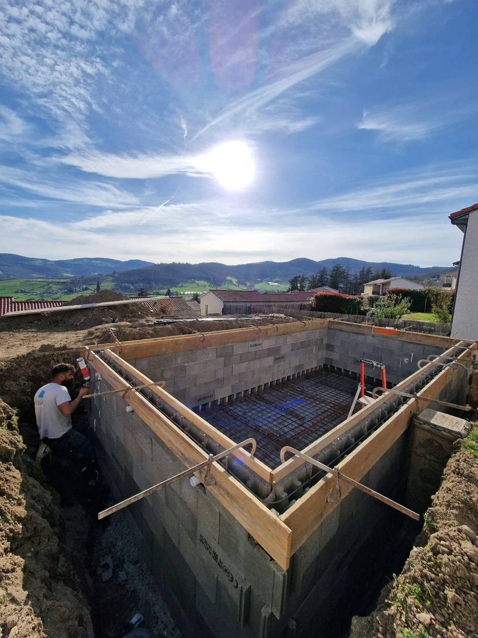 Ferraillage et coffrage du bassin béton